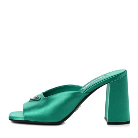 Prada Satin Slides - Green
Sandals, Shoes - PRA907938 - Picture 4 of 6